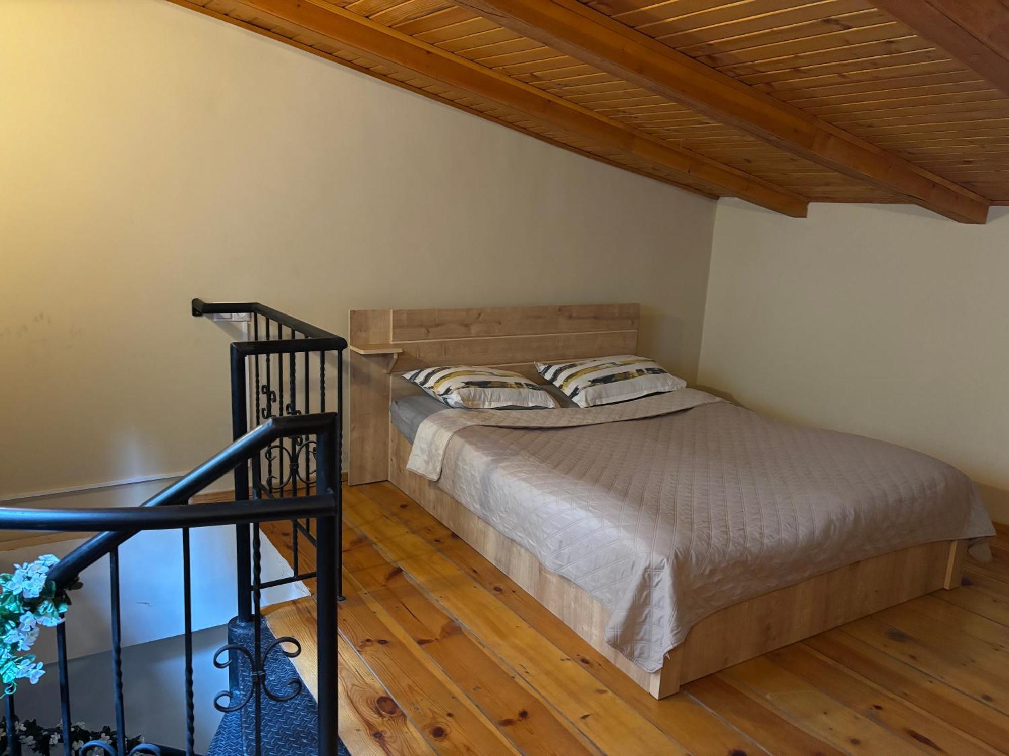 Mirzahouse בית נופש
